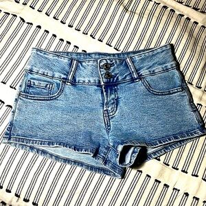 Parson shorts, never worn and super cute for summer!!!